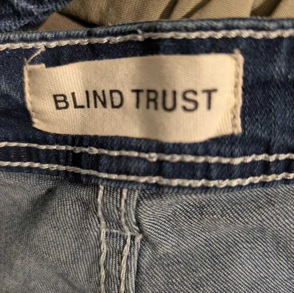 Blind Trust Men's‎ Straight Leg Distressed Jeans Blue & White Stripes Size 34/32